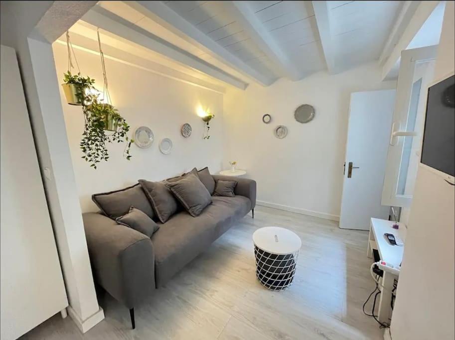 Duplex Lx Factory 2 Bedroom - Patio - Free Parking リスボン エクステリア 写真