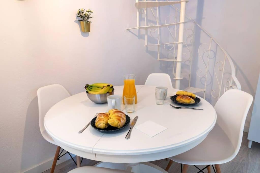 Duplex Lx Factory 2 Bedroom - Patio - Free Parking リスボン エクステリア 写真